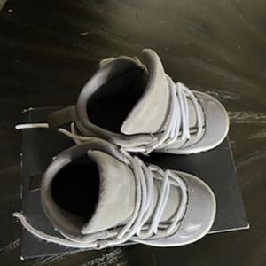Boys Cool Grey Jordans